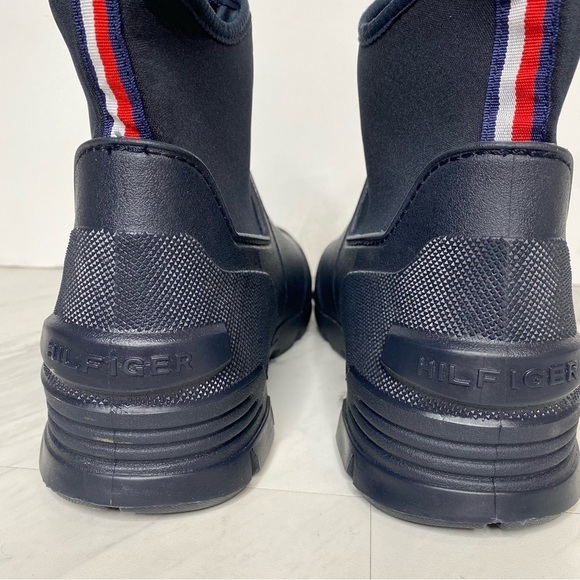 New! Tommy Hilfiger Candid Rain Boot 8 - Picture 4 of 11